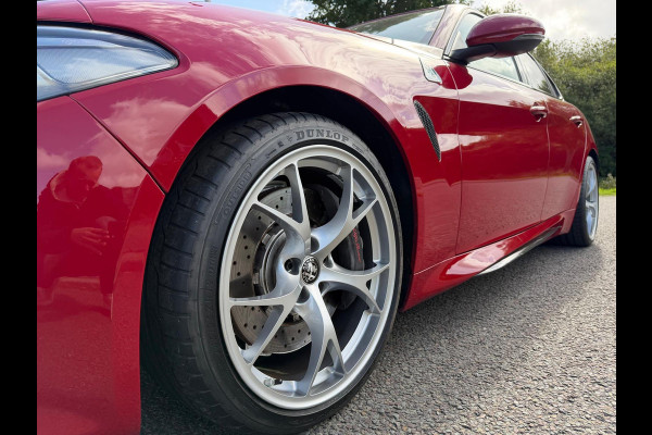 Alfa Romeo Giulia 2.9 V6 Quadrifoglio | 510PK | Carbon | Harman Kardon | Adaptive Cruise Control |Elektrisch Sportstoelen | Etc...