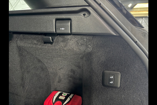 Land Rover Range Rover Sport P400e Limited Edition*Pano*Luchtvering*Stoel/stuurverwarming*