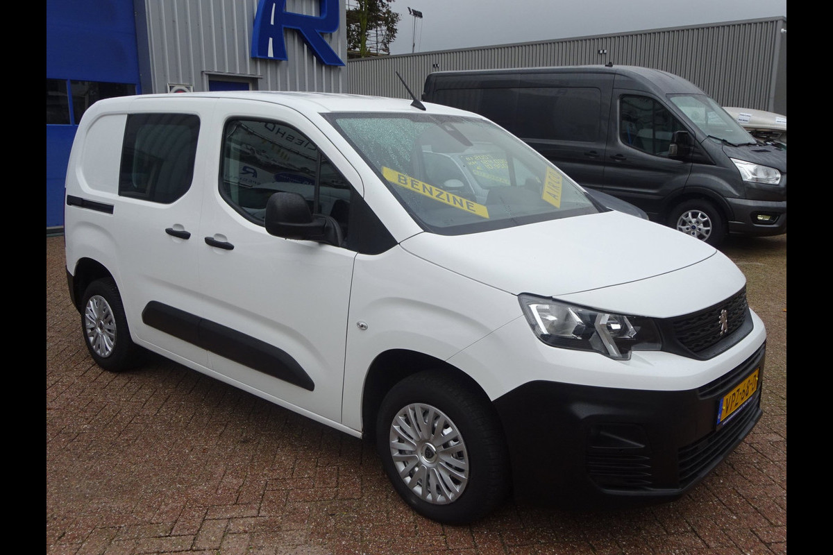 Peugeot Partner 1.2 PureTech Pro BENZINE AIRCO NAVI CRUISE CONTROL PDC SCHUIFDEUR