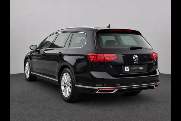 Volkswagen Passat Variant 1.4 TSI PHEV GTE | Trekhaak | IQ Light | Massage | Travel Assist | Dodehoek | Dealer onderhouden