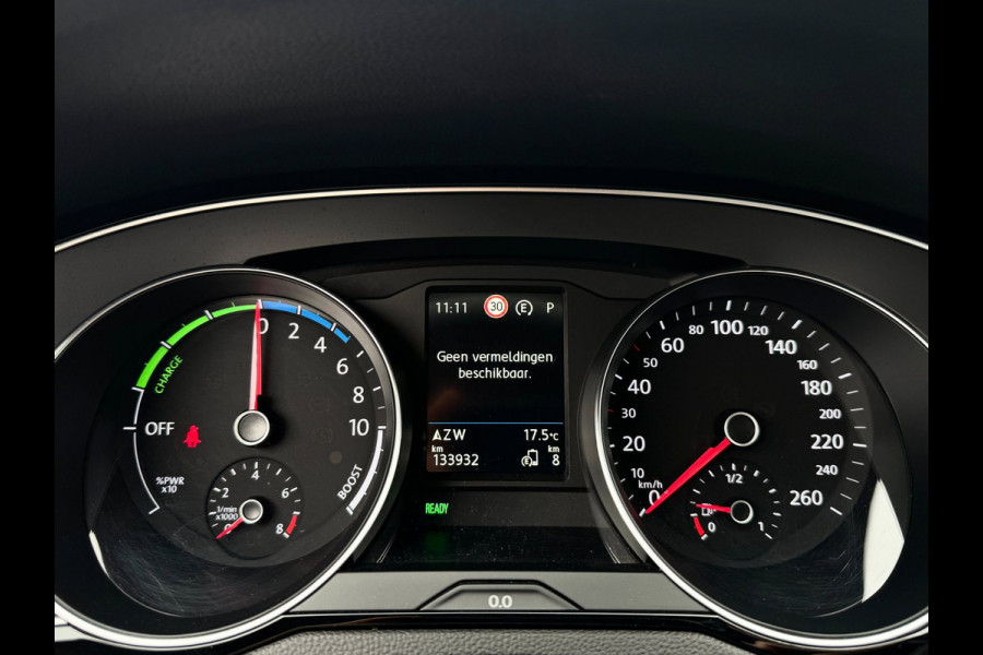 Volkswagen Passat Variant 1.4 TSI PHEV GTE | Trekhaak | IQ Light | Massage | Travel Assist | Dodehoek | Dealer onderhouden