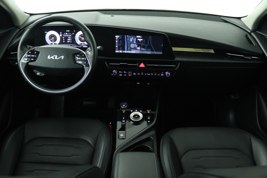 Kia Niro EV DynamicPlusLine 64.8 kWh (PANORAMADAK, TREKHAAK, CAMERA, STOEL/STUUR VERWARMING)