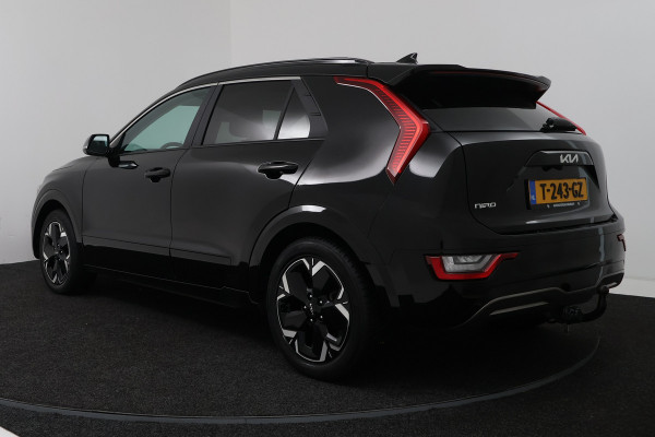 Kia Niro EV DynamicPlusLine 64.8 kWh (PANORAMADAK, TREKHAAK, CAMERA, STOEL/STUUR VERWARMING)