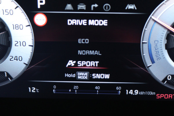 Kia Niro EV DynamicPlusLine 64.8 kWh (PANORAMADAK, TREKHAAK, CAMERA, STOEL/STUUR VERWARMING)