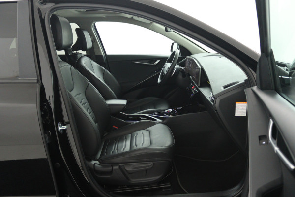 Kia Niro EV DynamicPlusLine 64.8 kWh (PANORAMADAK, TREKHAAK, CAMERA, STOEL/STUUR VERWARMING)