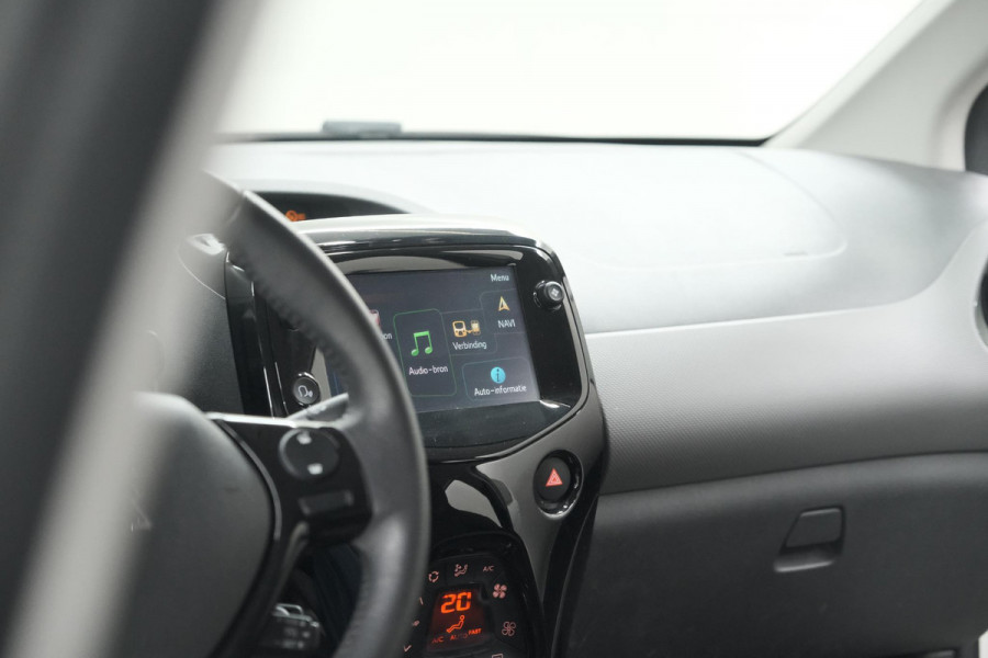 Peugeot 108 1.0 e-VTi Allure TOP! | Elektrisch Vouwdak | Camera | Navigatie | Climate Control
