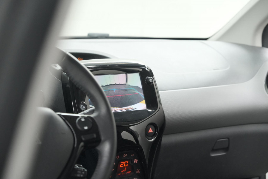 Peugeot 108 1.0 e-VTi Allure TOP! | Elektrisch Vouwdak | Camera | Navigatie | Climate Control