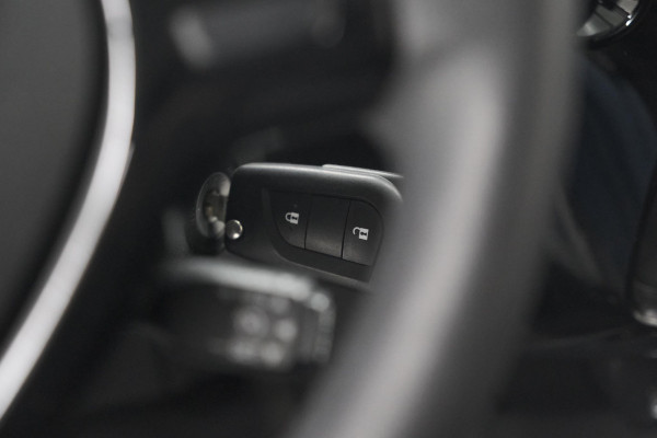 Peugeot 108 1.0 e-VTi Allure TOP! | Elektrisch Vouwdak | Camera | Navigatie | Climate Control