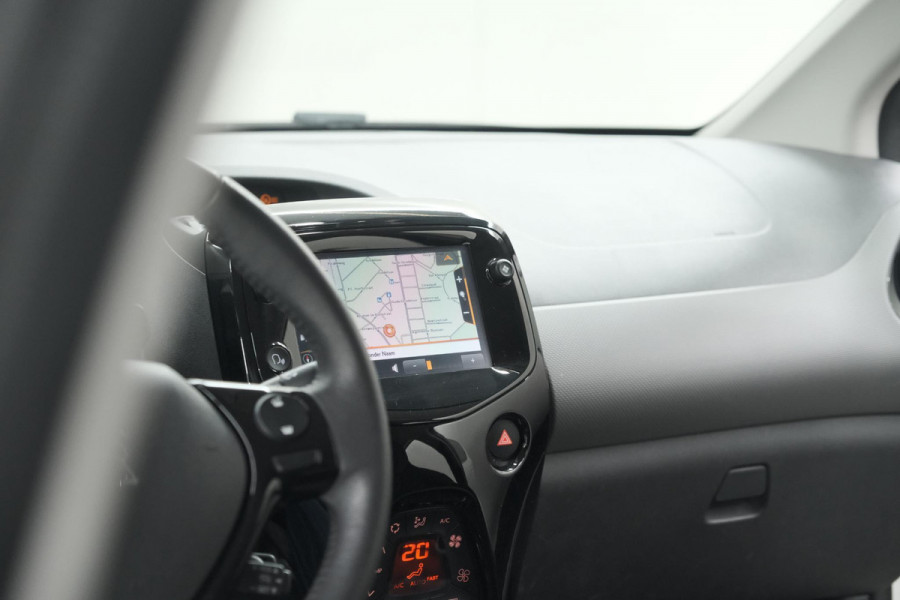 Peugeot 108 1.0 e-VTi Allure TOP! | Elektrisch Vouwdak | Camera | Navigatie | Climate Control