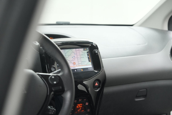 Peugeot 108 1.0 e-VTi Allure TOP! | Elektrisch Vouwdak | Camera | Navigatie | Climate Control