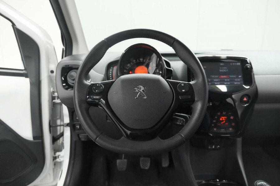 Peugeot 108 1.0 e-VTi Allure TOP! | Elektrisch Vouwdak | Camera | Navigatie | Climate Control