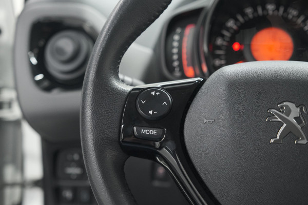 Peugeot 108 1.0 e-VTi Allure TOP! | Elektrisch Vouwdak | Camera | Navigatie | Climate Control