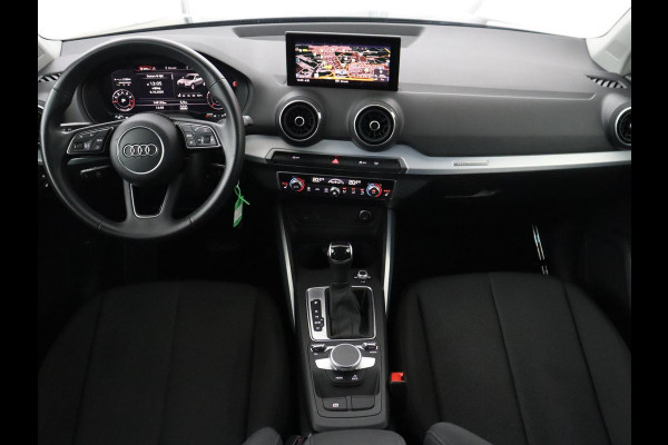 Audi Q2 35 TFSI S Edition | Cruise control | Stoelverwarming | Camera | Park assist | Navigatie | Bluetooth | Climate control | Virtueel dashboard | 17" velgen