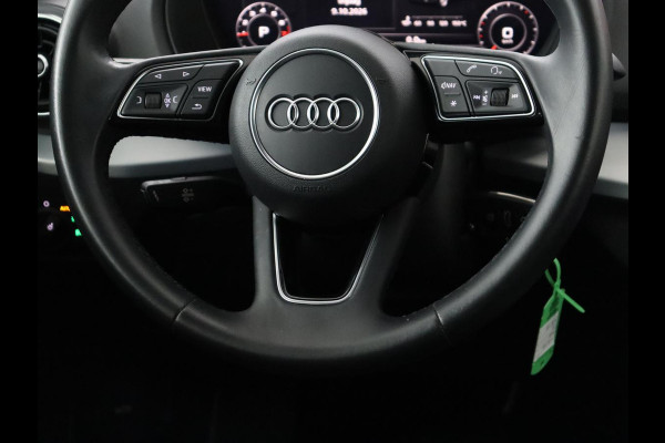 Audi Q2 35 TFSI S Edition | Cruise control | Stoelverwarming | Camera | Park assist | Navigatie | Bluetooth | Climate control | Virtueel dashboard | 17" velgen
