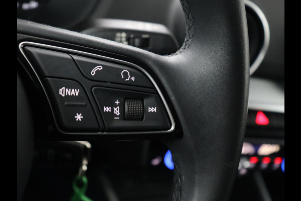 Audi Q2 35 TFSI S Edition | Cruise control | Stoelverwarming | Camera | Park assist | Navigatie | Bluetooth | Climate control | Virtueel dashboard | 17" velgen