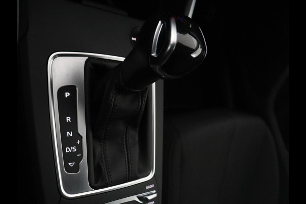 Audi Q2 35 TFSI S Edition | Cruise control | Stoelverwarming | Camera | Park assist | Navigatie | Bluetooth | Climate control | Virtueel dashboard | 17" velgen