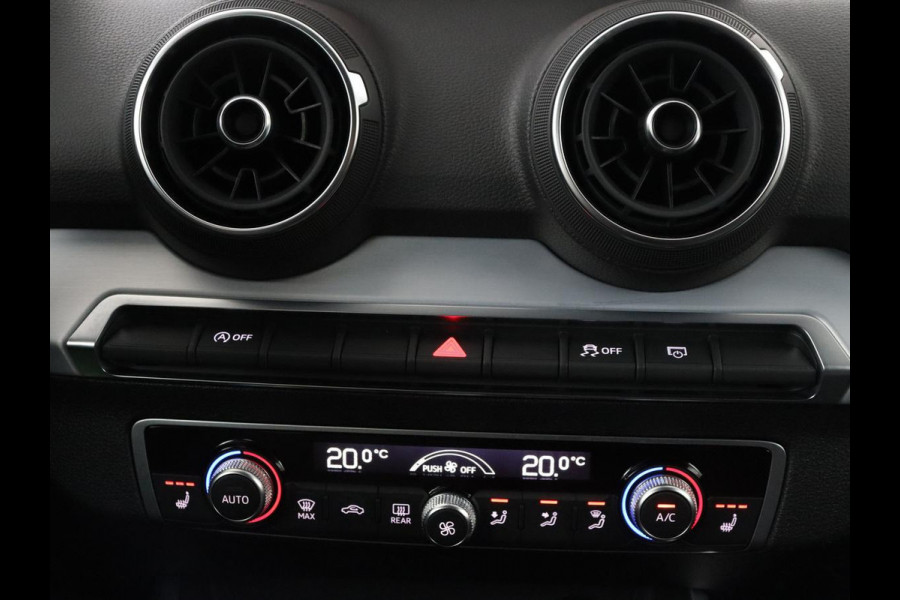 Audi Q2 35 TFSI S Edition | Cruise control | Stoelverwarming | Camera | Park assist | Navigatie | Bluetooth | Climate control | Virtueel dashboard | 17" velgen