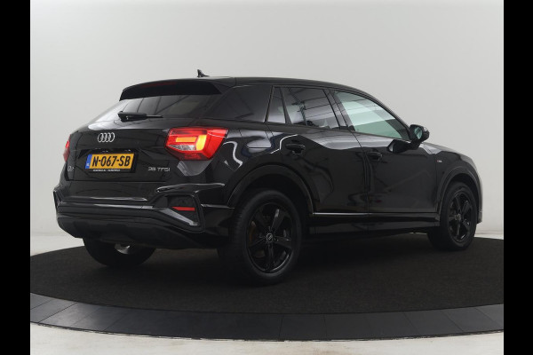 Audi Q2 35 TFSI S Edition | Cruise control | Stoelverwarming | Camera | Park assist | Navigatie | Bluetooth | Climate control | Virtueel dashboard | 17" velgen