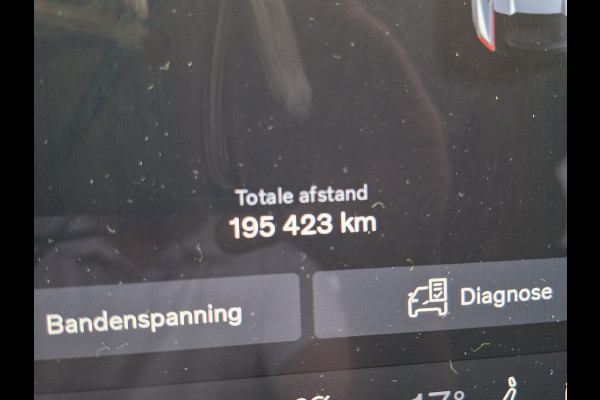 Volvo XC40 SOH 90% Core 69 kWh Carplay Pano Elek.Trekhaak Camera Orig.NL Voll.Onderhouden!