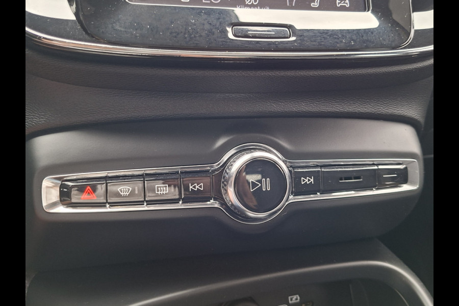 Volvo XC40 SOH 90% Core 69 kWh Carplay Pano Elek.Trekhaak Camera Orig.NL Voll.Onderhouden!