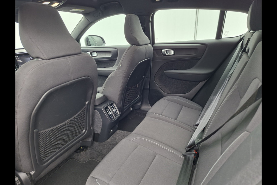 Volvo XC40 SOH 90% Core 69 kWh Carplay Pano Elek.Trekhaak Camera Orig.NL Voll.Onderhouden!