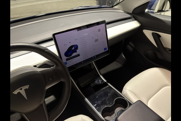 Tesla Model 3 Standard RWD Plus 60 kWh | Premium wit interieur | Trekhaak | ACC | Keurige auto
