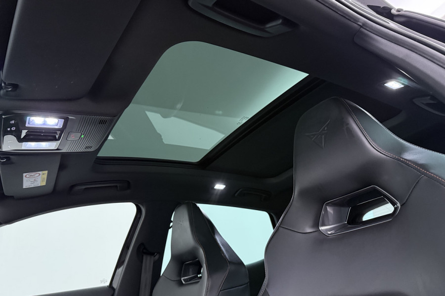 CUPRA Formentor 1.4 e-Hybrid VZ Copper Edition 245PK (PANORAMADAK, STOEL/STUUR VERWARMING, CAMERA, CRUISE CONTROL ADAPTIEF)
