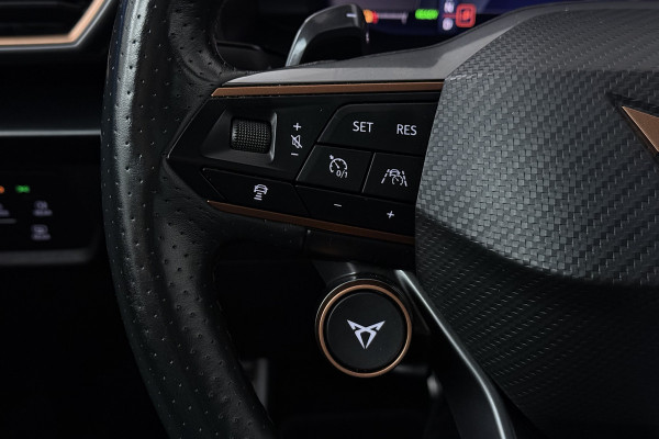CUPRA Formentor 1.4 e-Hybrid VZ Copper Edition 245PK (PANORAMADAK, STOEL/STUUR VERWARMING, CAMERA, CRUISE CONTROL ADAPTIEF)