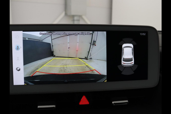 Hyundai IONIQ 5 Connect 73kWh | SOH 92,2% | Stuur/stoel verwarming | Adaptive cruise | Trekhaak | BOSE sound | Camera | Park assist | Carplay | Climate control | Full LED