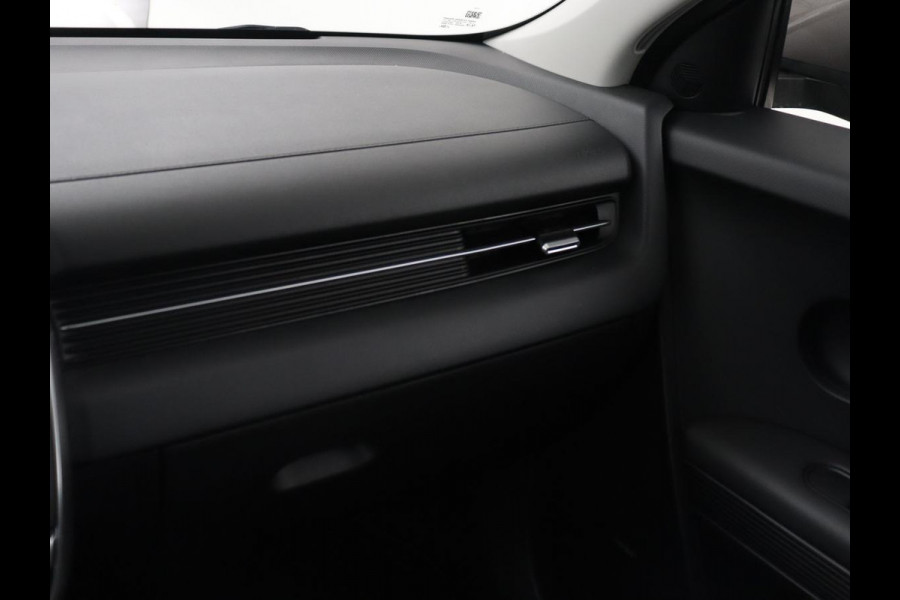 Hyundai IONIQ 5 Connect 73kWh | SOH 92,2% | Stuur/stoel verwarming | Adaptive cruise | Trekhaak | BOSE sound | Camera | Park assist | Carplay | Climate control | Full LED