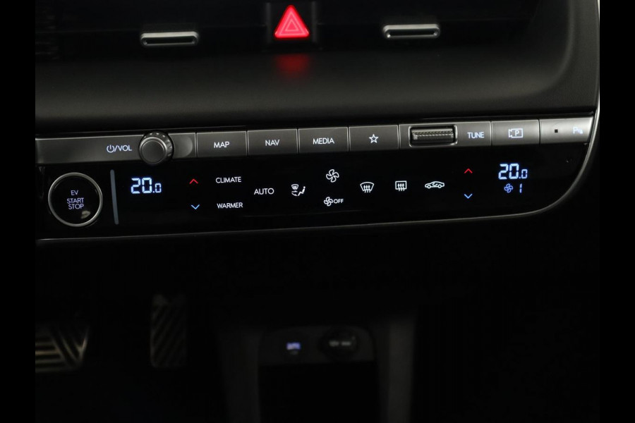 Hyundai IONIQ 5 Connect 73kWh | SOH 92,2% | Stuur/stoel verwarming | Adaptive cruise | Trekhaak | BOSE sound | Camera | Park assist | Carplay | Climate control | Full LED