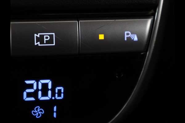 Hyundai IONIQ 5 Connect 73kWh | SOH 92,2% | Stuur/stoel verwarming | Adaptive cruise | Trekhaak | BOSE sound | Camera | Park assist | Carplay | Climate control | Full LED