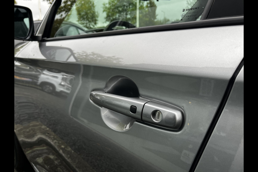 Suzuki Swift 1.2 Edition 60 Smart Hybrid | Uit voorraad leverbaar | 4952 | €2.200,- voordeel | Adapt. Cruise | Camera | Stoelverwarming | 16'' | Dodehoek | Carplay/Android Auto | Smart Entry |