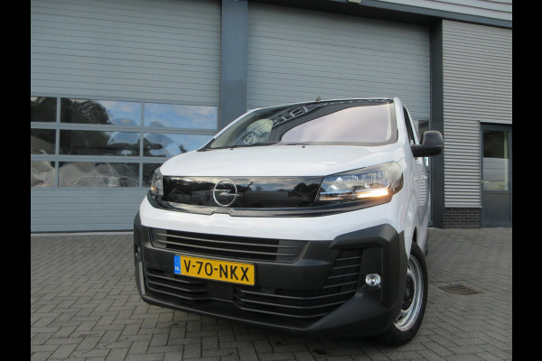 Opel Vivaro 2.0, 177pk, L3, Euro6, Airco, Navigatie, Stuurverwarming, PDC. 3-Zits.