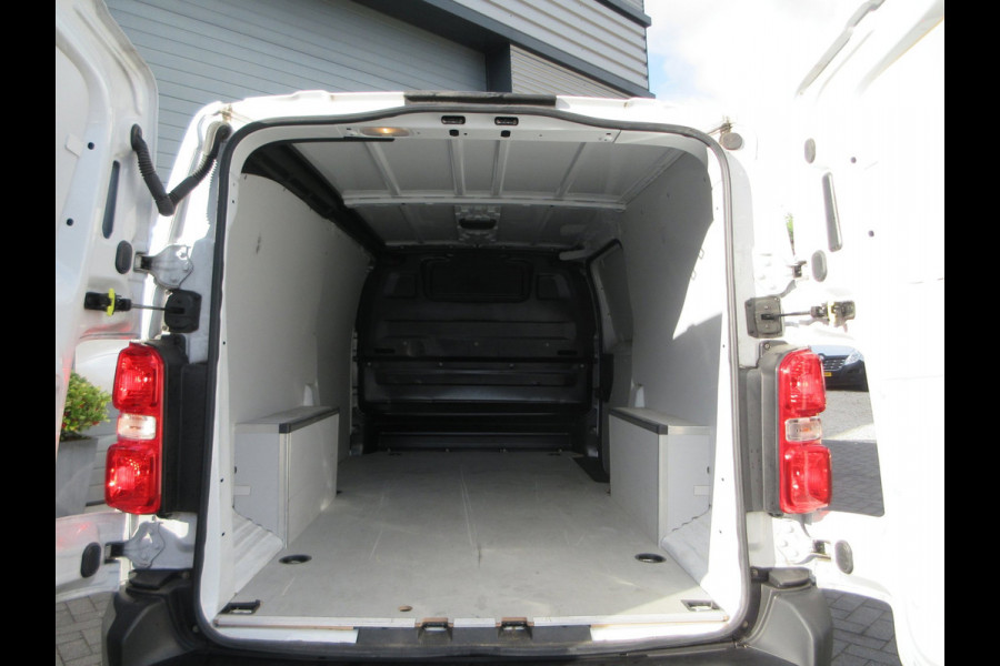 Opel Vivaro 2.0, 177pk, L3, Euro6, Airco, Navigatie, Stuurverwarming, PDC. 3-Zits.