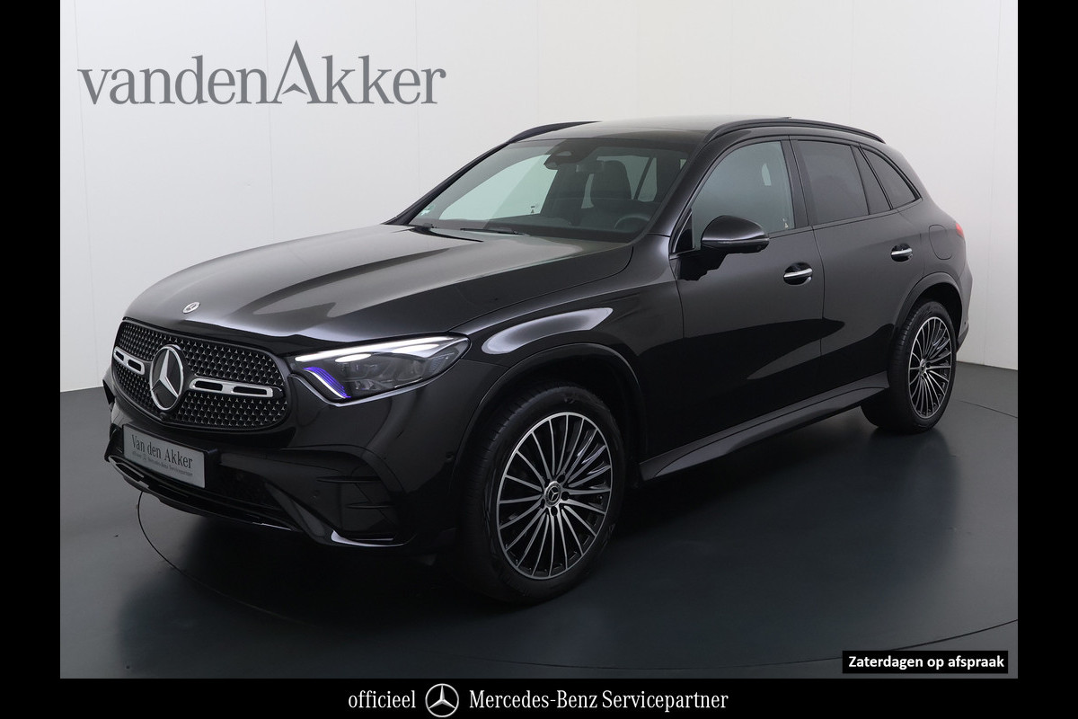 Mercedes-Benz GLC 300e AMG 4Matic // Trekhaak // Memory // 360 Camera // Panoramadak // Digital Light // Night pakket // Keyless // Augmented