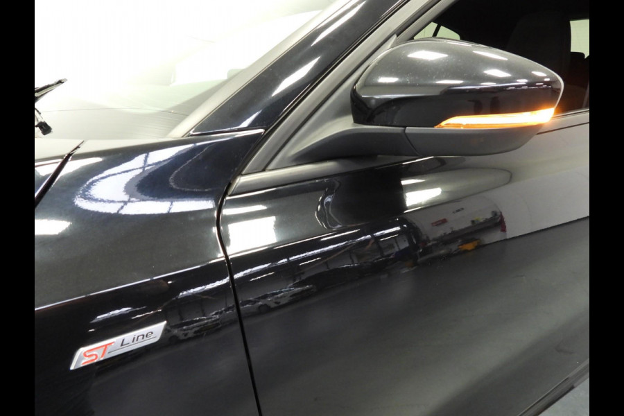 Ford Focus 1.0 EcoBoost Hybrid ST Line X Business NAVI/ADAPT.CRUISE/B&O/AGR/TREKH./18"LMV!
