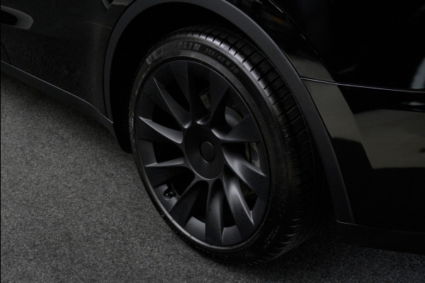 Tesla Model Y SOH: 96,7% Navi 360° Leder ACC Autopilot PDC Elektr. achterklep Stoelverwarmimg voor en achter Stuurverwarming Optie: Full Self-Driving Capability BTW auto