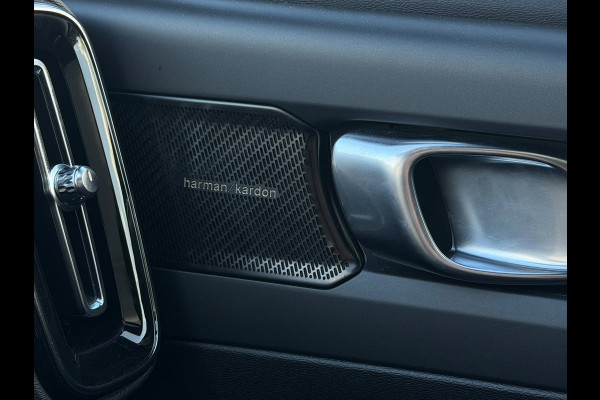 Volvo XC40 Recharge P8 AWD R-Design, panoramadak, electr bedienbare trekhaak, VOL OPTIES, 1 e eigenaar, Origineel NL auto met nap