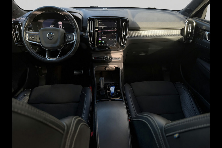 Volvo XC40 Recharge P8 AWD R-Design, panoramadak, electr bedienbare trekhaak, VOL OPTIES, 1 e eigenaar, Origineel NL auto met nap
