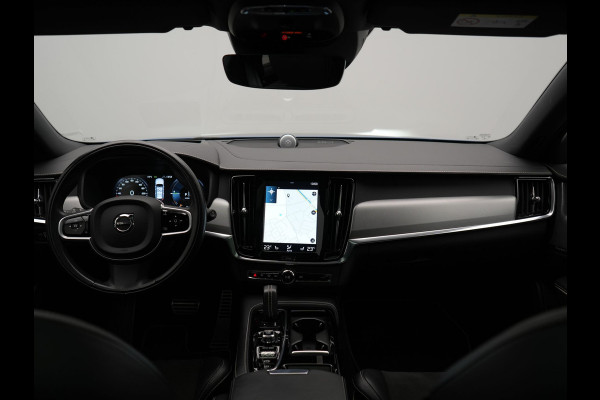 Volvo V90 T8 AWD Twin Engine R-Design Polestar Engineerd PHEV 407pk Dealer O.H. | Trekhaak Af Fabriek | Four C Luchtvering | Panodak | Head Up | Adaptive Cruise | Bowers & Wilkins | 360 Camera | Alcantara Sportstoelen Memory & Verwarmd | Stuur Verwarmd | Apple Carplay |  20"L.M | Plug In Hybrid |
