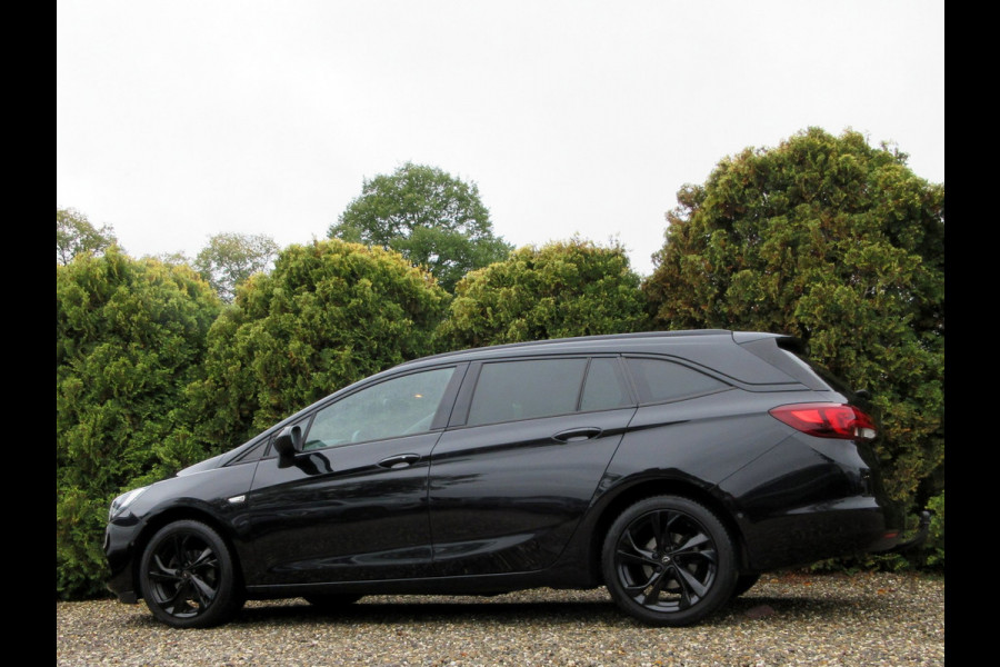 Opel Astra Sports Tourer 1.2 Elegance * Navi * Trekhaak *