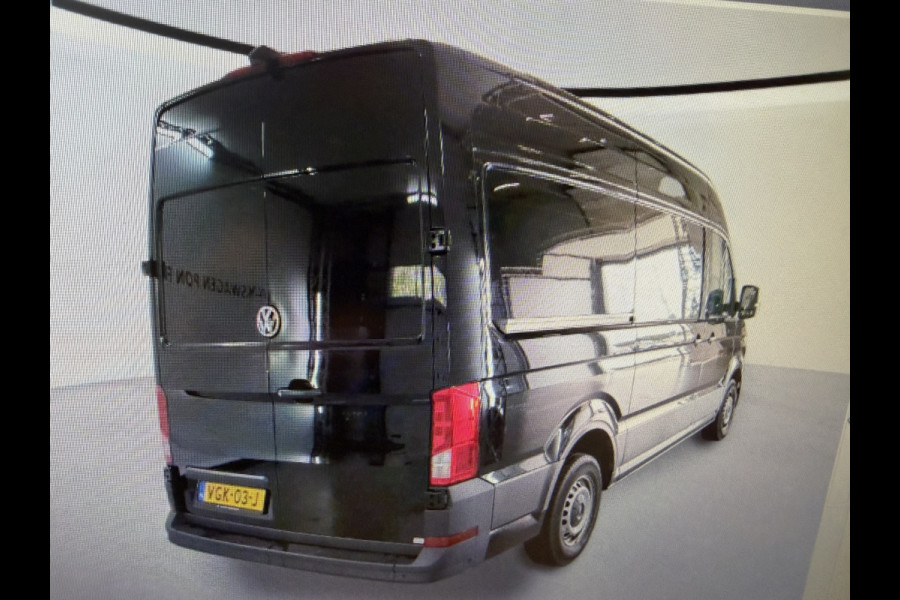 Volkswagen Crafter 35 2.0 TDI 140pk automaat L3H3 ( L2H2 ) Comfortline / euro 6 / bpm vrij / lease vanaf € 407 / vaste prijs rijklaar € 24.950 ex btw / dubbele schuifdeur / airco / cruise / camera !