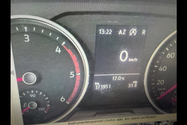 Volkswagen Crafter 35 2.0 TDI 140pk automaat L3H3 ( L2H2 ) Comfortline / euro 6 / bpm vrij / lease vanaf € 407 / vaste prijs rijklaar € 24.950 ex btw / dubbele schuifdeur / airco / cruise / camera !