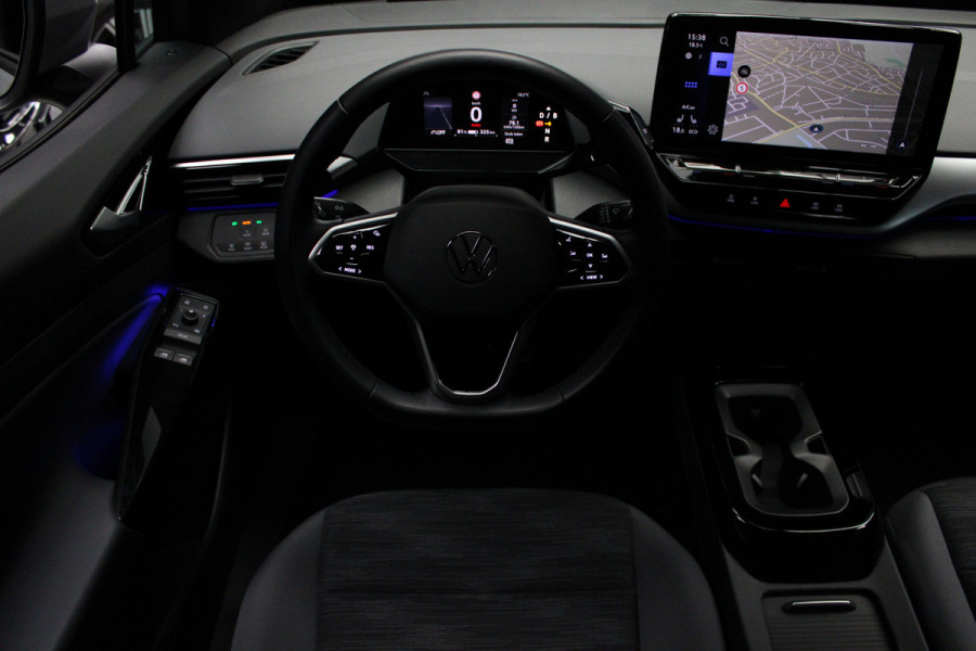 Volkswagen ID.4 Pro Navi HUD ACC Camera Warmtep. Carplay PDC Stuurverwarm. LM velgen Climate (3 zone) Interieur voorverwarming & koeling