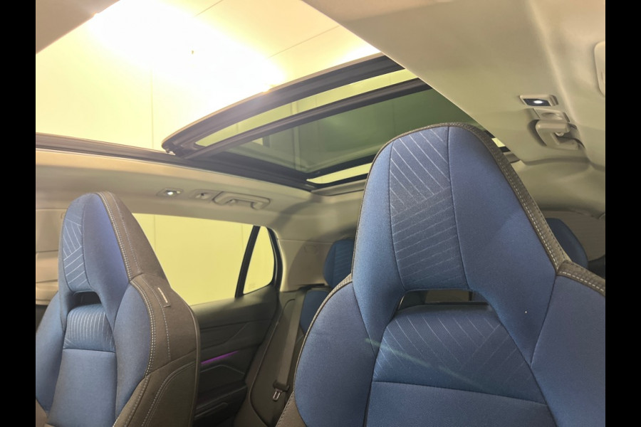Lynk & Co 01 1.5 262pk Plug-in Pano Trekhaak Stoelverw Adaptive-CC 360° Nav/Cam PHEV