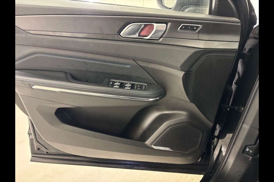 Lynk & Co 01 1.5 262pk Plug-in Pano Trekhaak Stoelverw Adaptive-CC 360° Nav/Cam PHEV