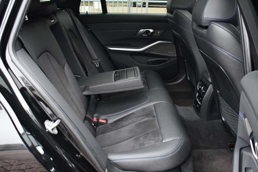 BMW 3 Serie Touring 330e M-Sport Pano DA-Prof E-zetels HUD 19inch