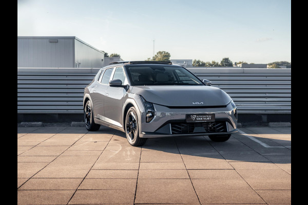 Kia EV4 Plus Advanced 81.4 kWh | Schuif-/Kanteldak | Stoel&Stuur Verwarming | Adapt. Cruise. | Camera | Carplay | Navi. | Clima. | Dodehoekassistentie | Harman Kardon