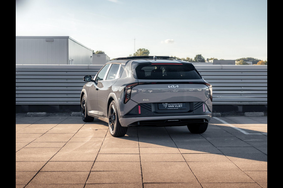 Kia EV4 Plus Advanced 81.4 kWh | Schuif-/Kanteldak | Stoel&Stuur Verwarming | Adapt. Cruise. | Camera | Carplay | Navi. | Clima. | Dodehoekassistentie | Harman Kardon